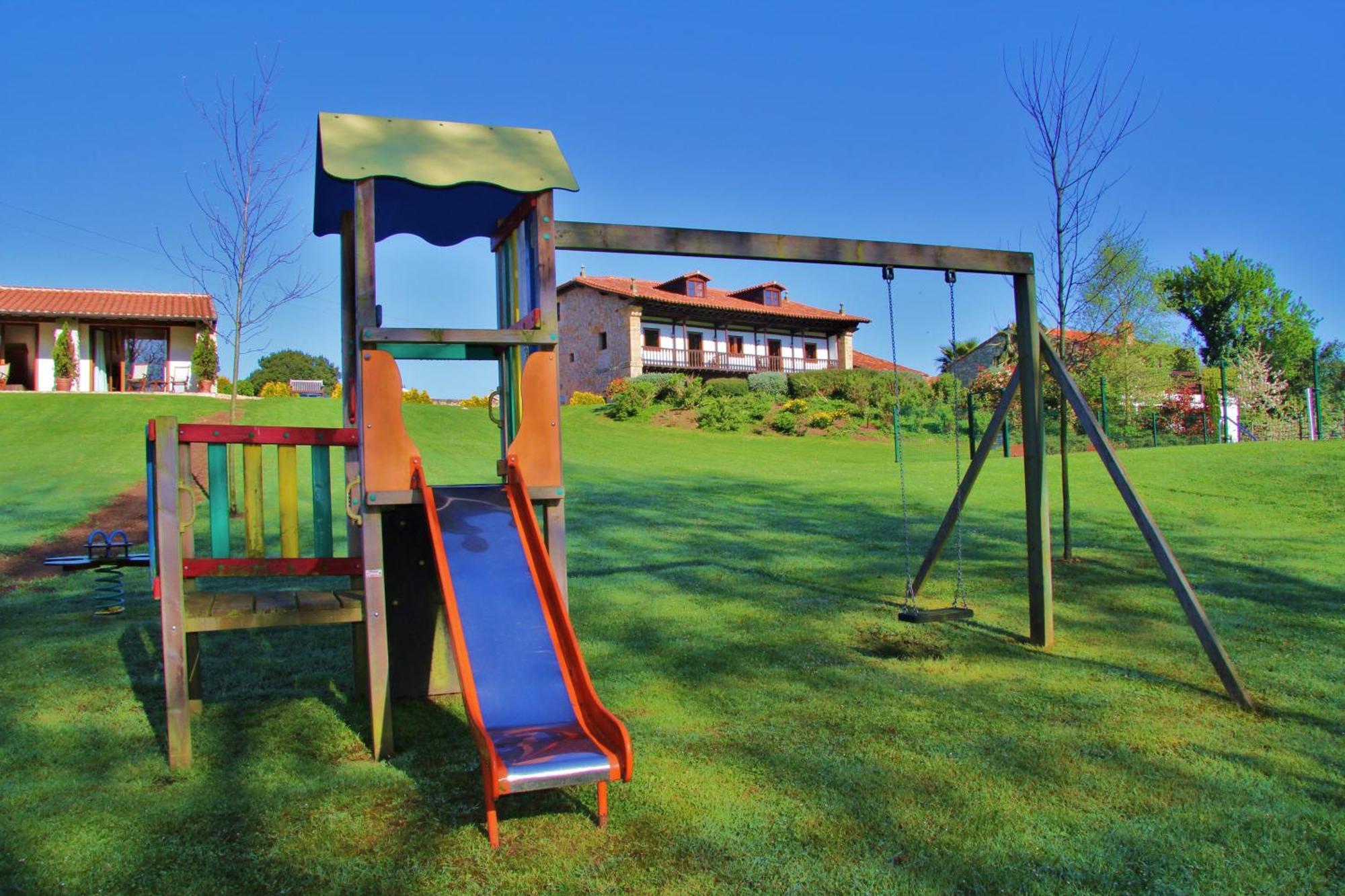 Palacion De Toñanes Buitenkant foto